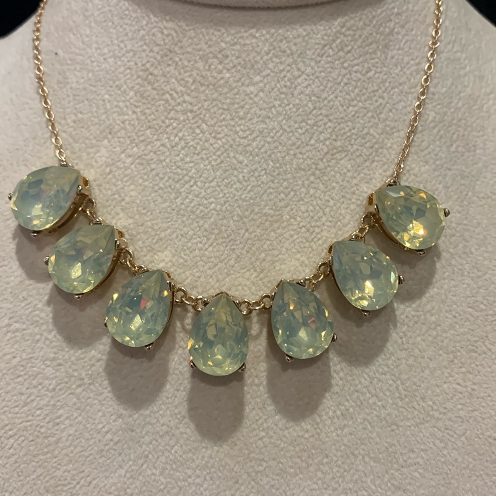 Light Green Crystal Necklace with Stud Earrings-Boutique